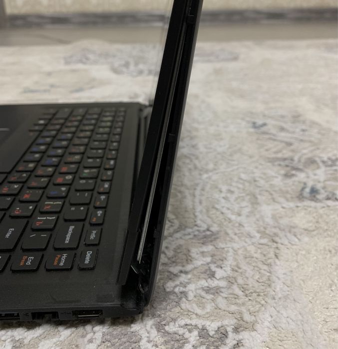 Продам ноутбук Lenovo б/у