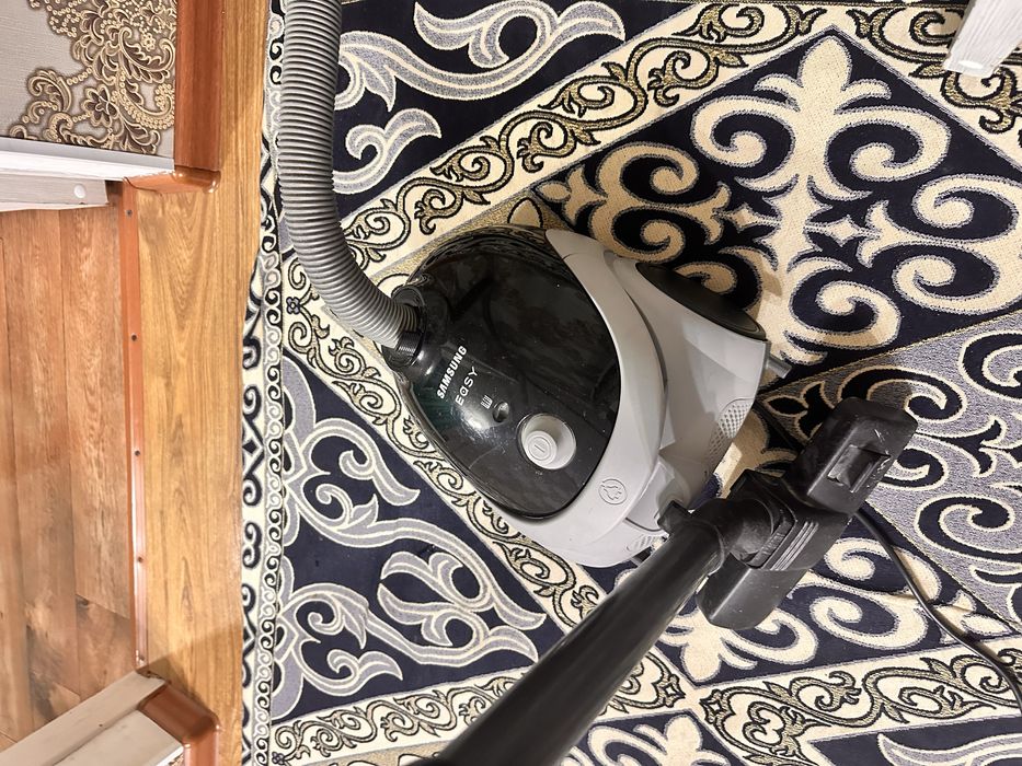 Пылесос Самсунг в хорошем состояние
