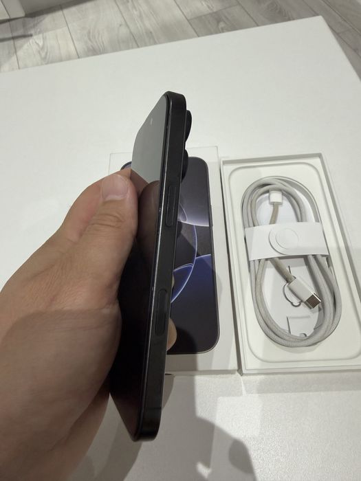 Iphone 16 Pro Black Titanium 256