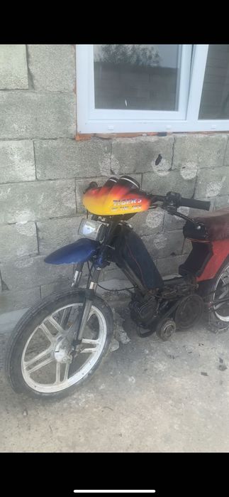 Peugeot 103 във добро състояние