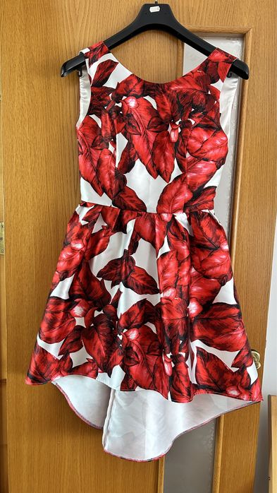 Rochie cocktail pana la genunchi