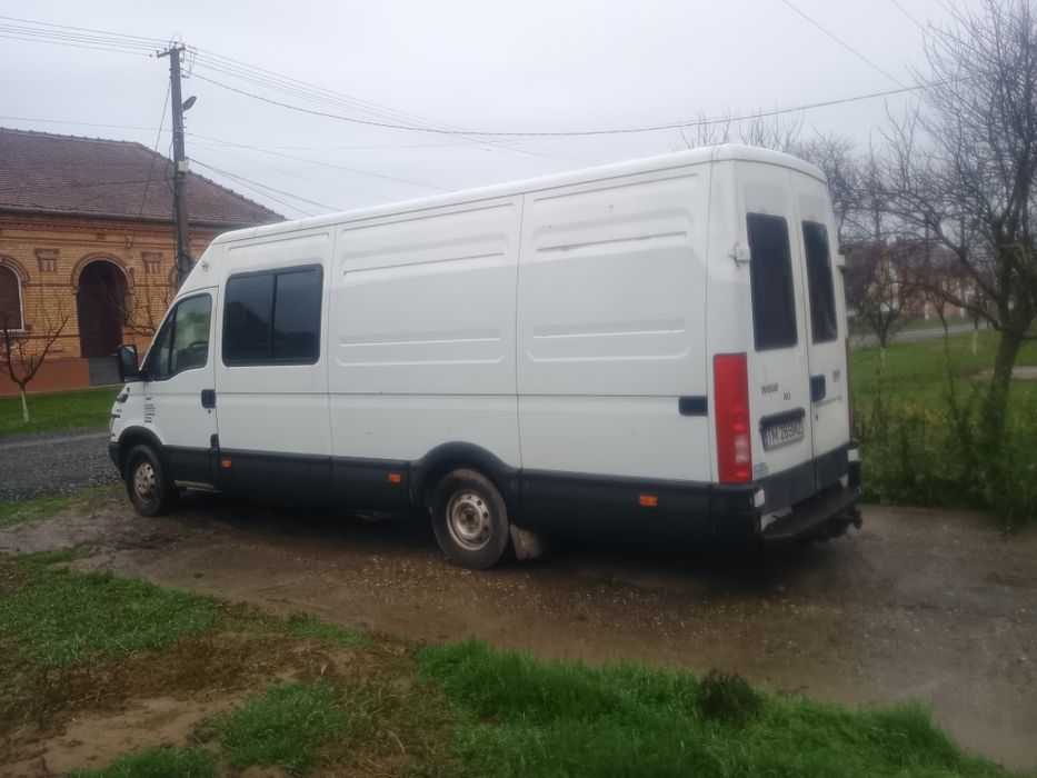 Vând Iveco daily