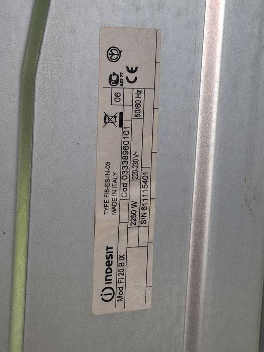 Фурна индезит за вграждане