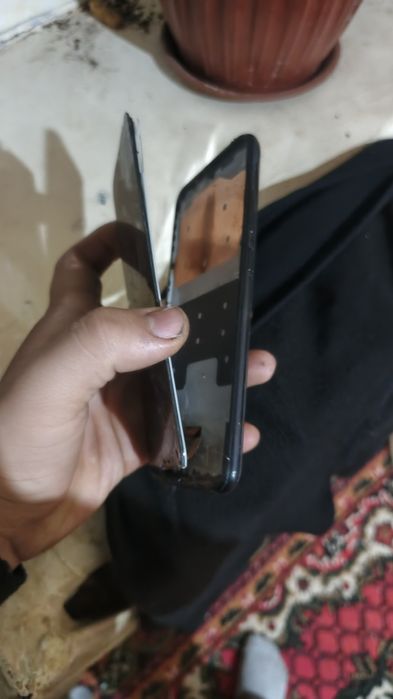 Infinix X689F ekran siniq ishlamaydi bashqa qisimlar ishlaydi