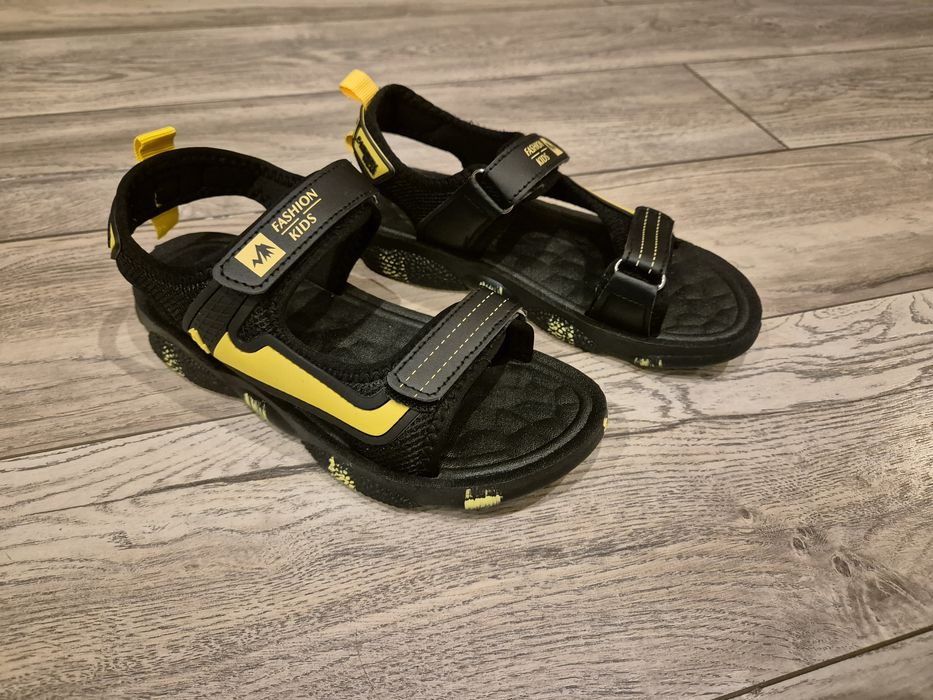 Сандалии детские новые 35 размер