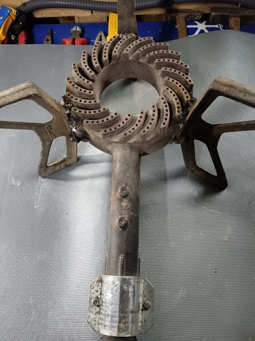 Vând arzător pe gaz