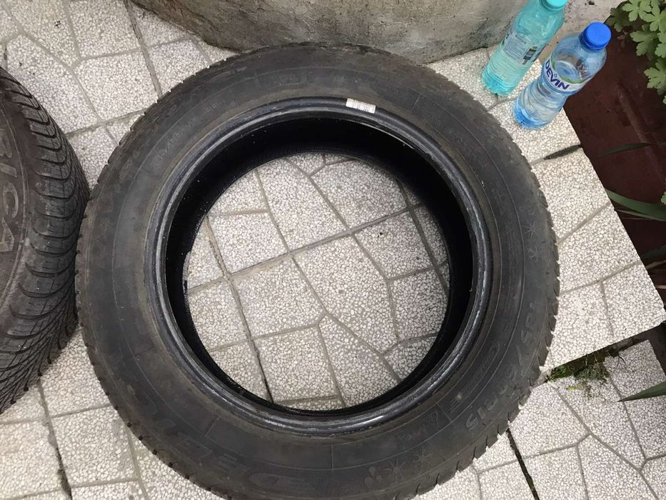 3 броя гуми 185/60 R15 Debica Navigator 3