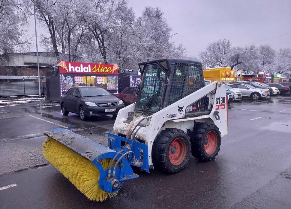 Услуги мини погрузчика. Бобкат. Мксм.