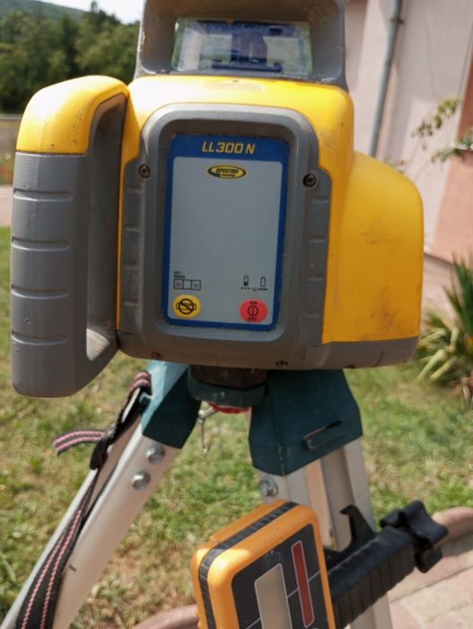Nivela laser rotativa