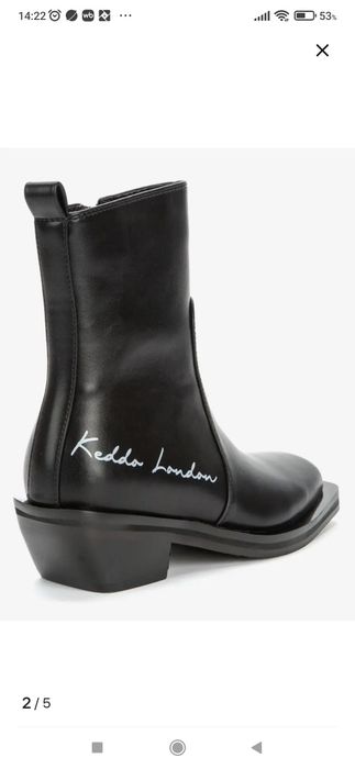 Продам женские ботинки