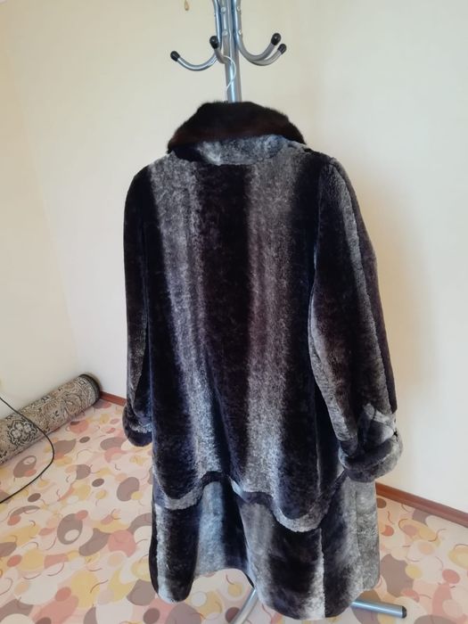 Продаётся мутоновая шуба