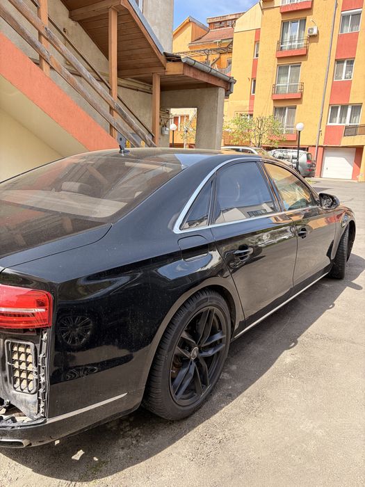AUDI A8 2014