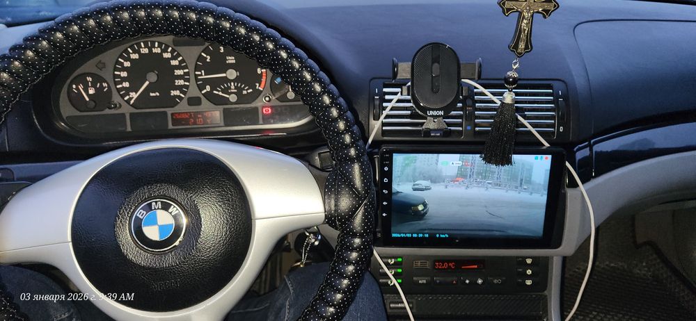 Продам машину BMW E46