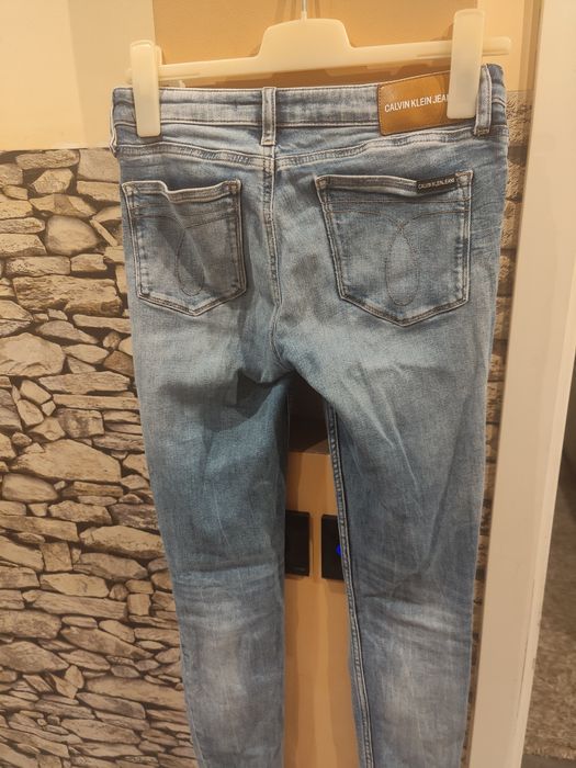 Blugi utilizați stare buna