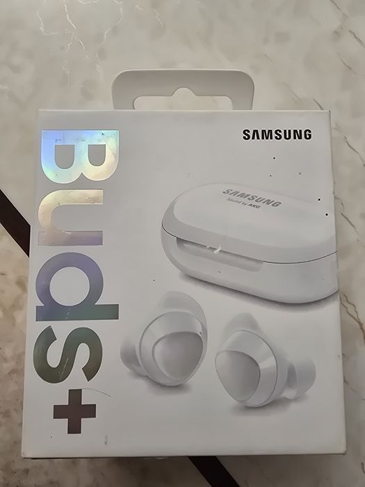 Без проводные наушники.