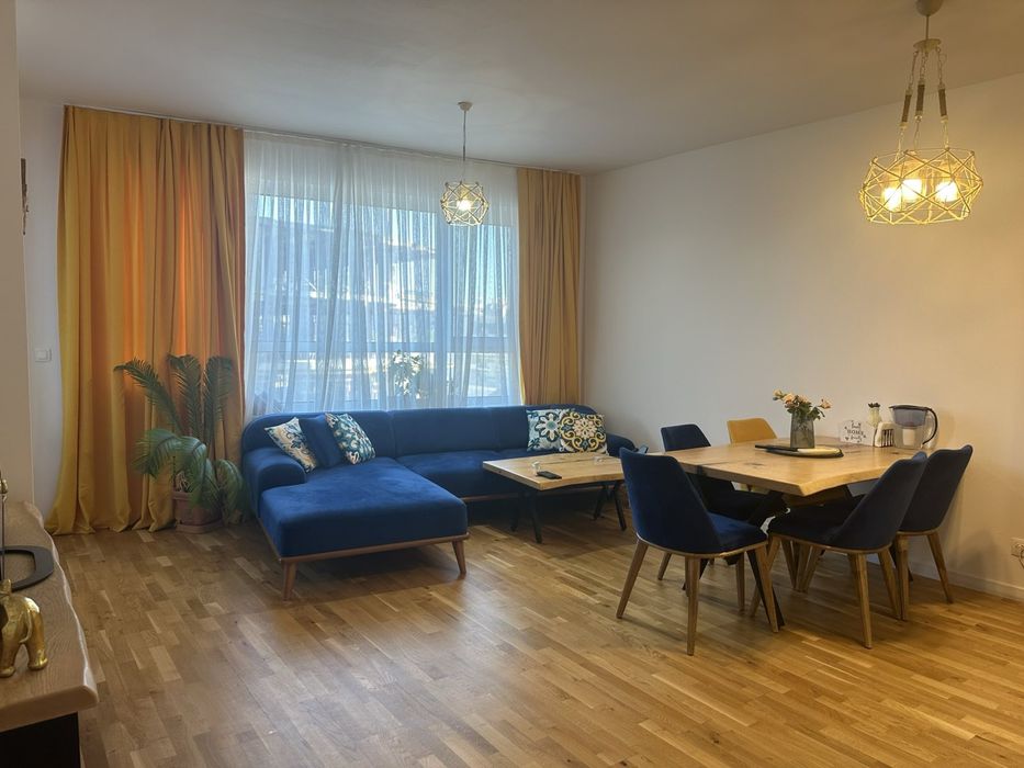 Дава се под наем Двустаен апартамент в Бургас, Славейков - 78 кв.м за 612 € - Снимка #2