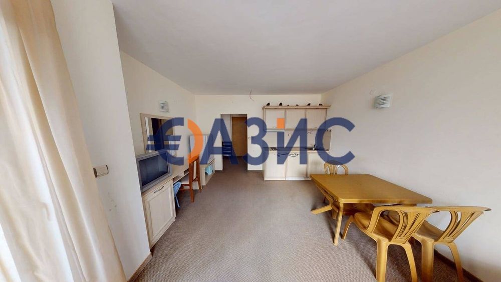 Продава се Двустаен апартамент в к.к. Слънчев бряг - 63 кв.м за 559 €/кв.м - Снимка #7