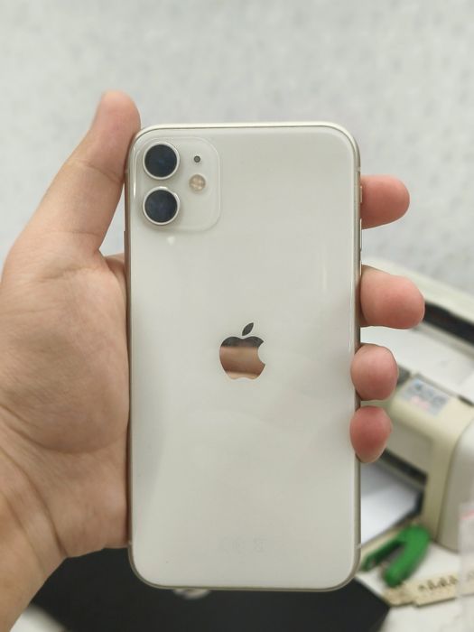 Обменяю Айфон 11 на Айпад