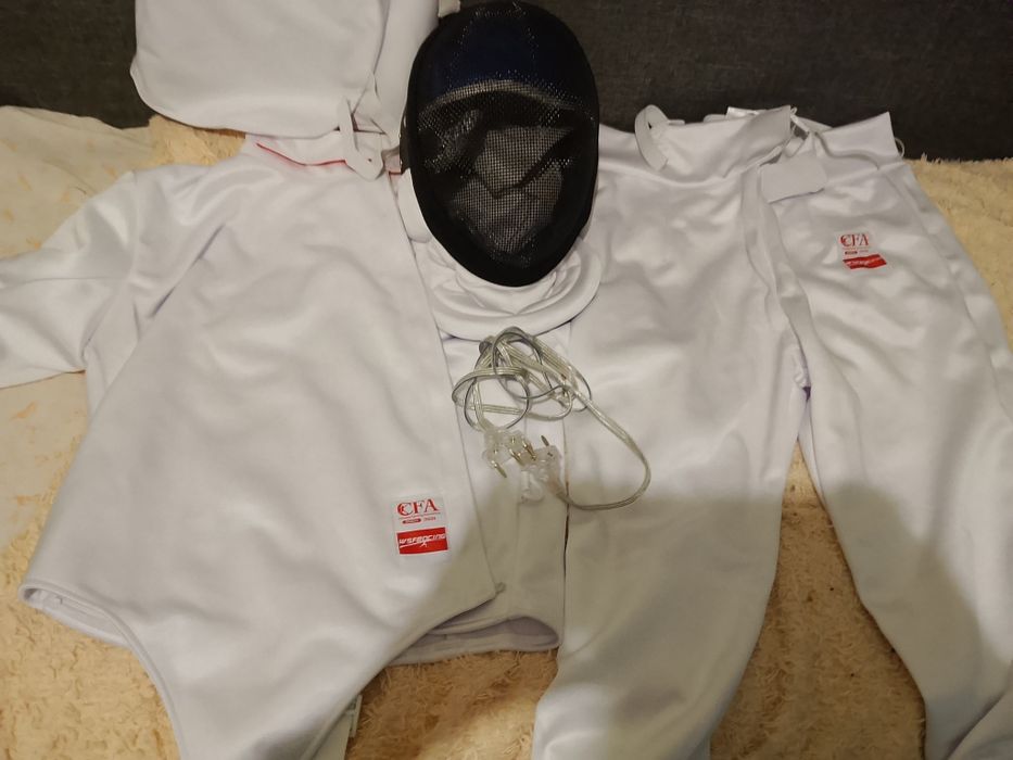 Костюм фехтовальный