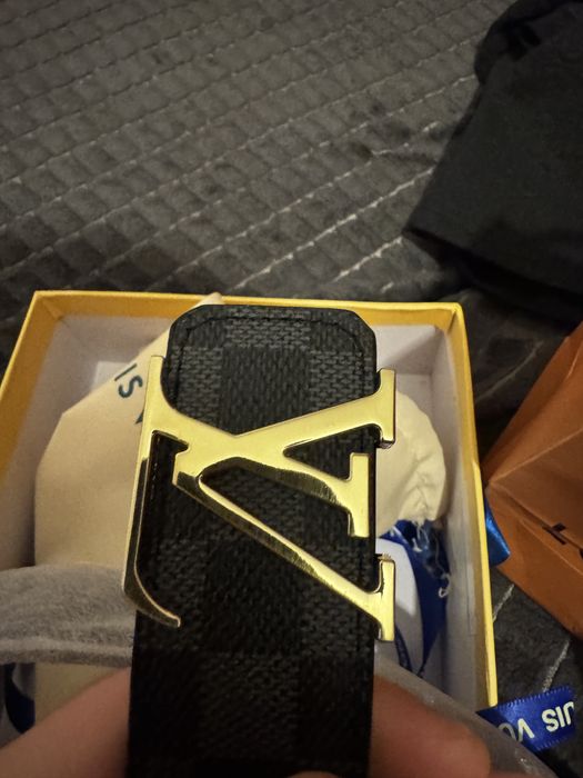 Curea louis vuitton 90