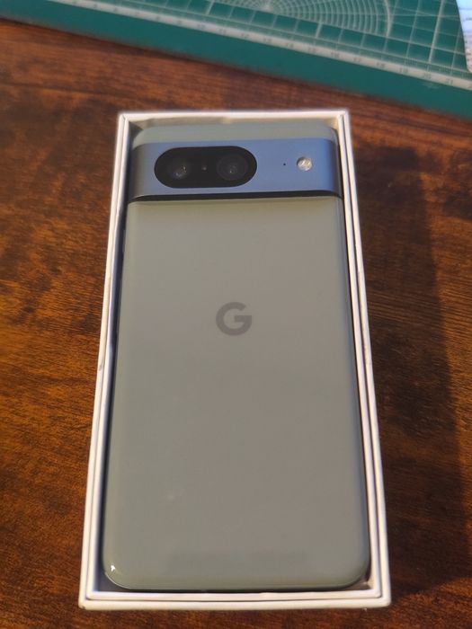 Смартфон Google pixel 8