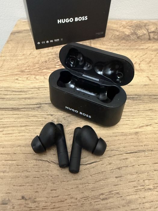 Безпроводные TWS наушники HugoBoss