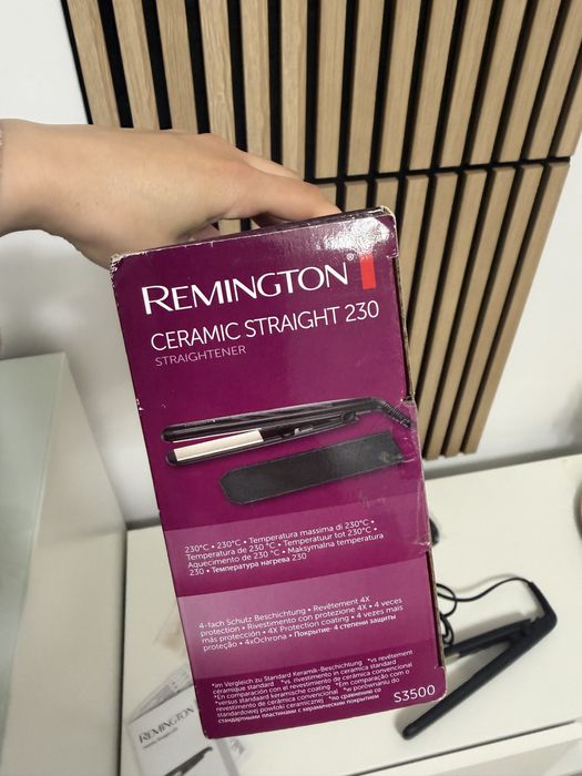 Placă de îndreptat părul Remington S3500 Ceramic Straight 230