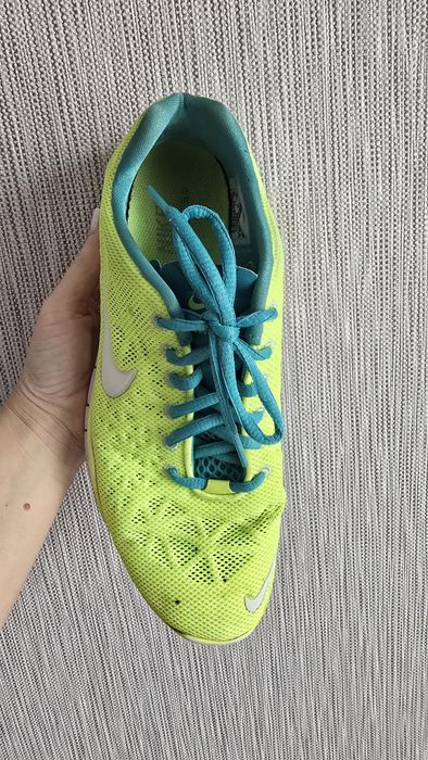 Кроссовки для фитнеса и бега