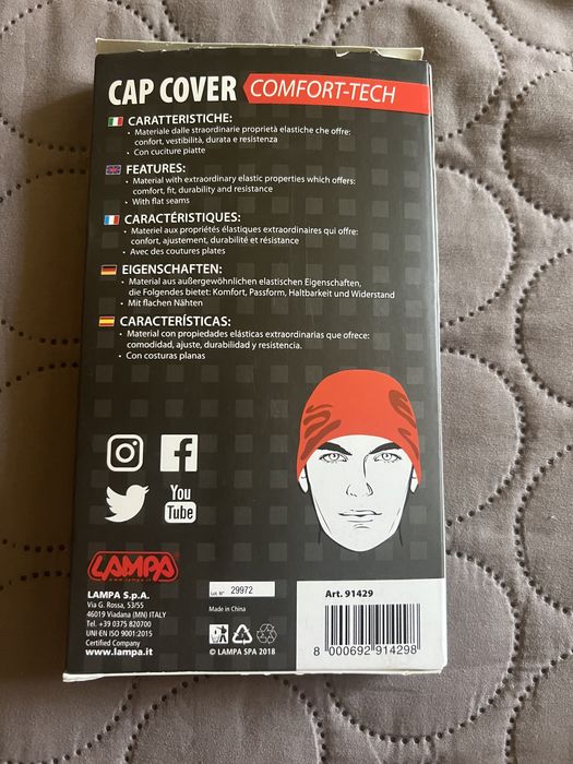 Caciulă moto pentru utilizare sub cască..