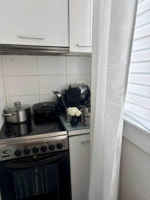 Тристаен апартамент в Дружба 1