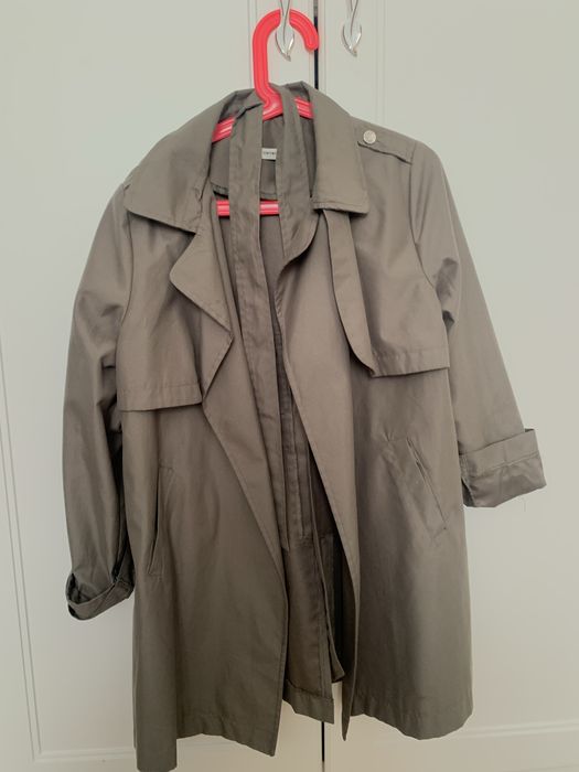 Продам тренч зеленого цвета.