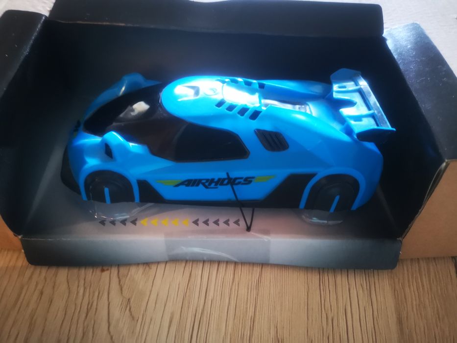 air Hogs Синя кола Lazer zero gravity