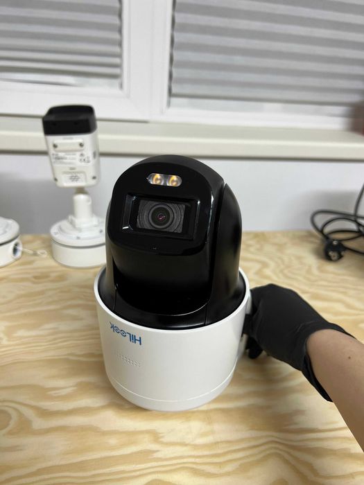 KIT supraveghere video, 5 camere exterior/interior Hikvision HiLook