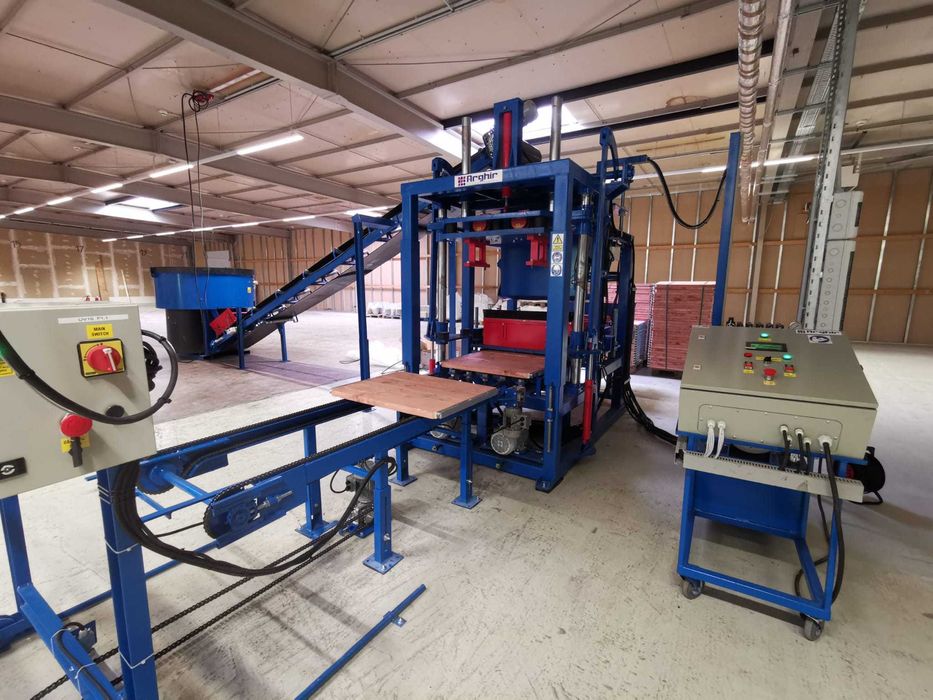 Masina/ Presa/ Vibropresa boltari, pavele, borduri