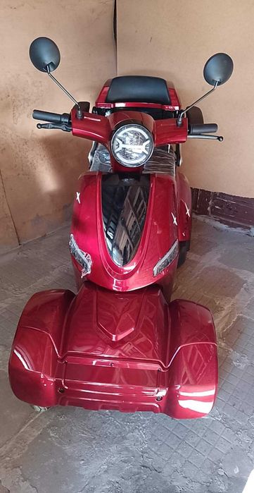 Електрически скутер нов и Колело със скорости немско !