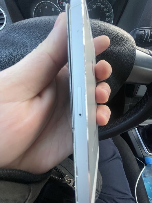 Айфон 5s на запчасть