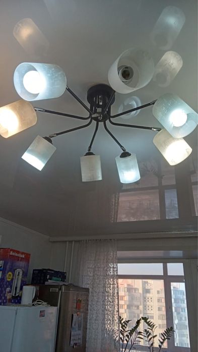 Продам люстры в хорошем состоянии