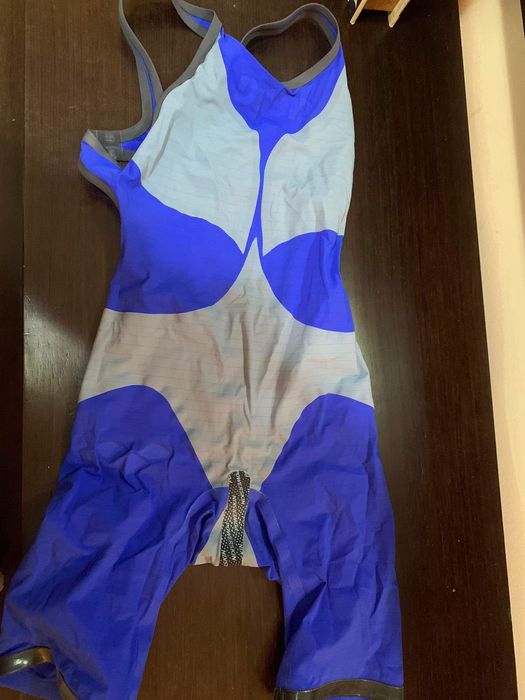 Бански карбонов Arena