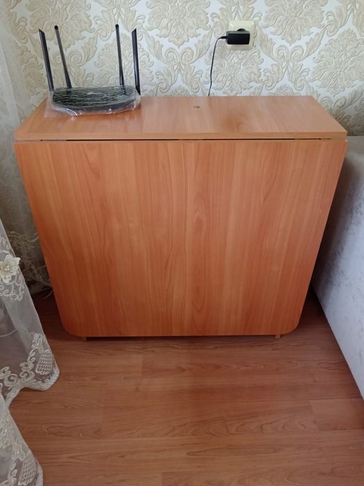 Продам тумбу стол