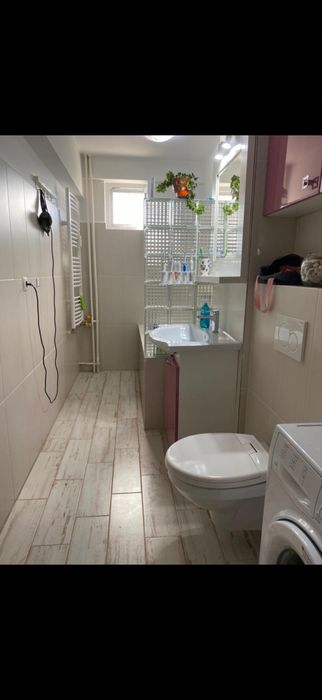 Apartament 3 camere de chiriat Bd.Dacia