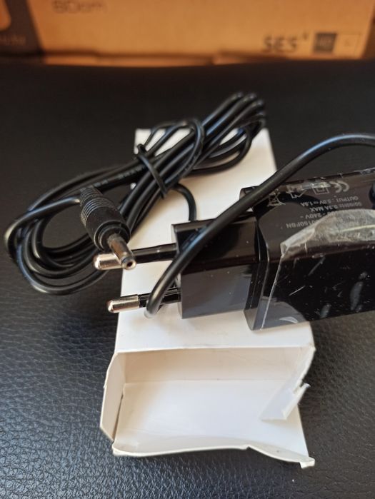 Продавам захранвания 12V