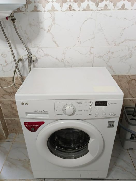 Продам стиральную машину LG