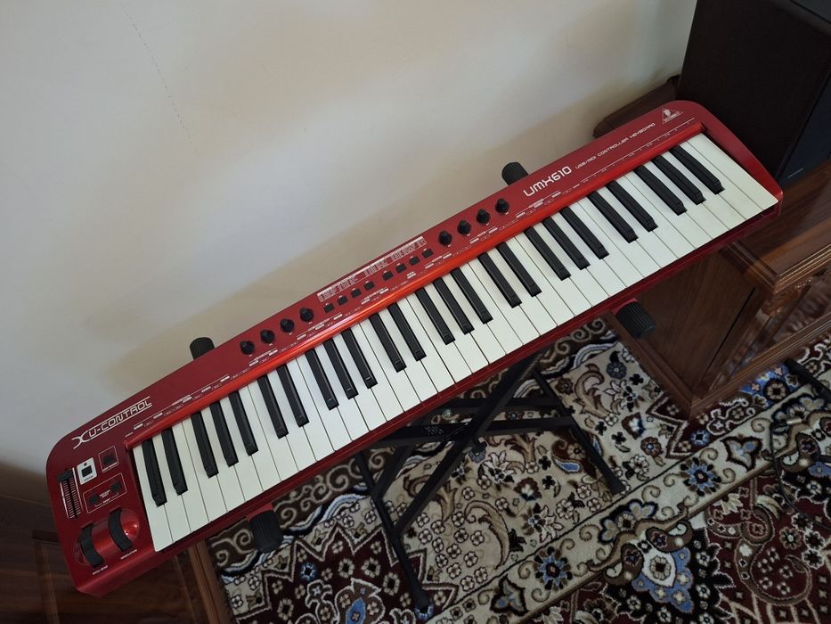 Миди клавиш BEHRINGER
