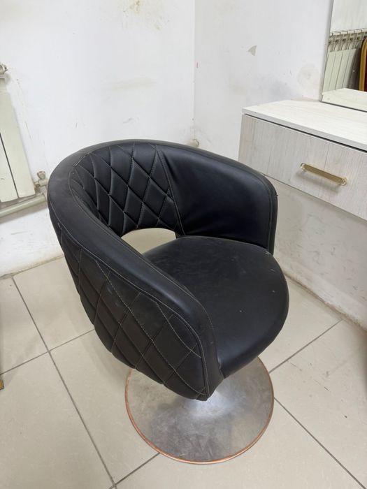 Кресло для паримахерски