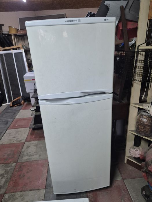 Продам холодильник LG