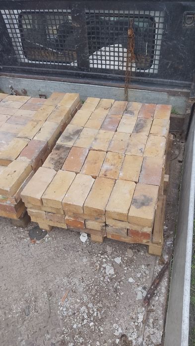 Огнеупорни тухли и плочи 1,60 за бр