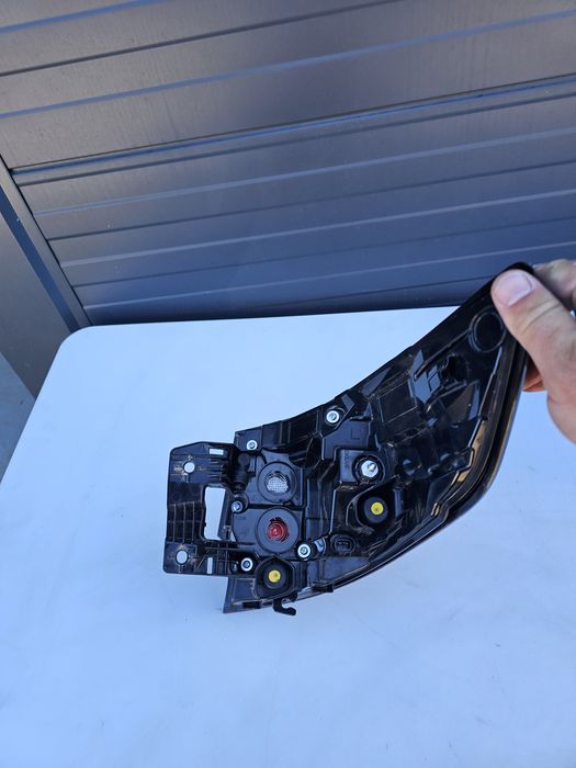 Stop stanga Toyota Corolla E21 E210 combi Touring Sports