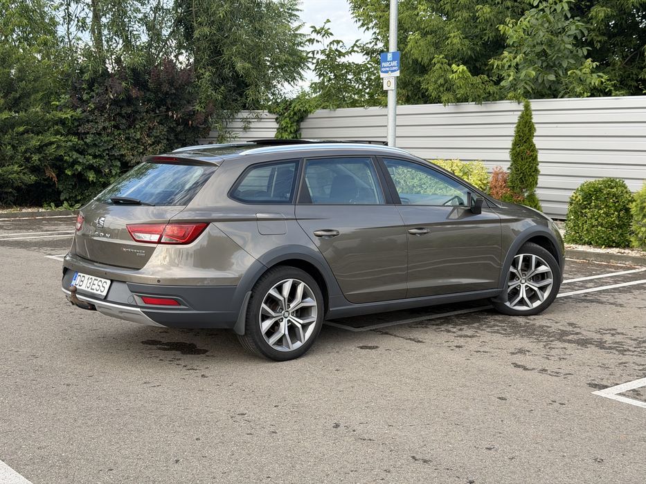 VW Golf SEAT Leon X-Perience 4x4 2.0 Tdi Automat