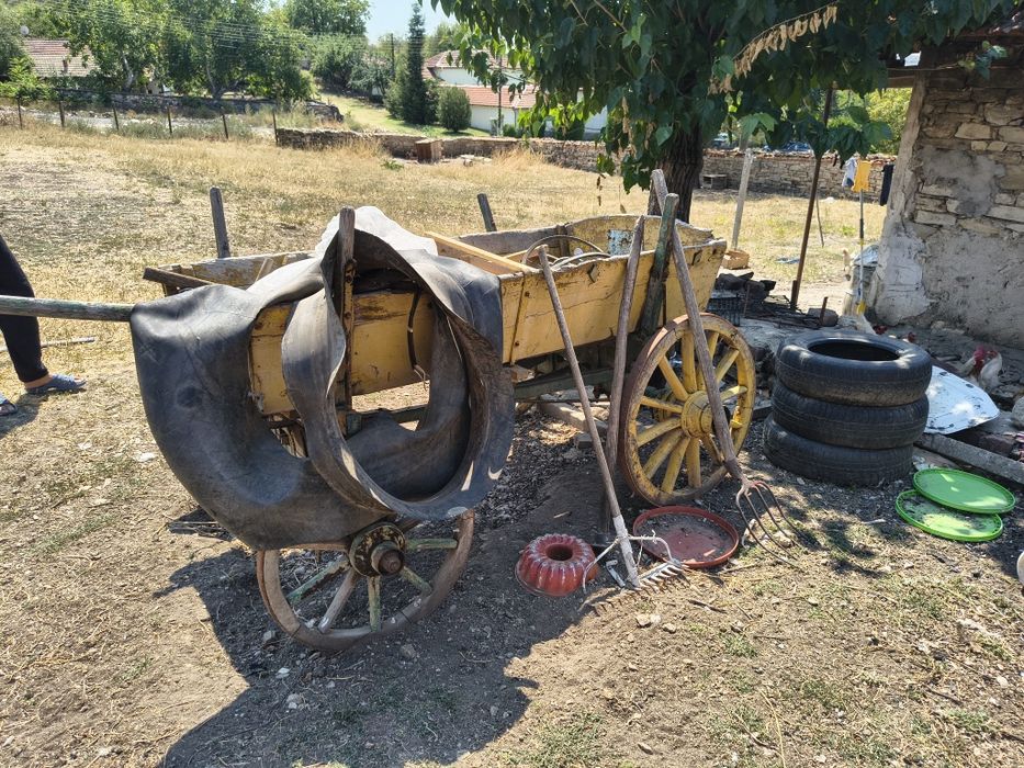 Стара автентична каруца