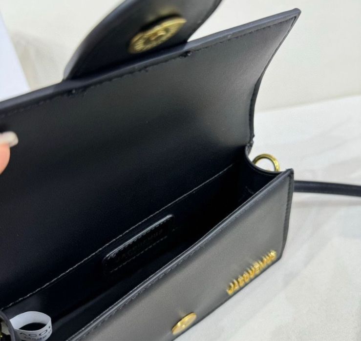 Geanta Jaquemus piele pe comanda